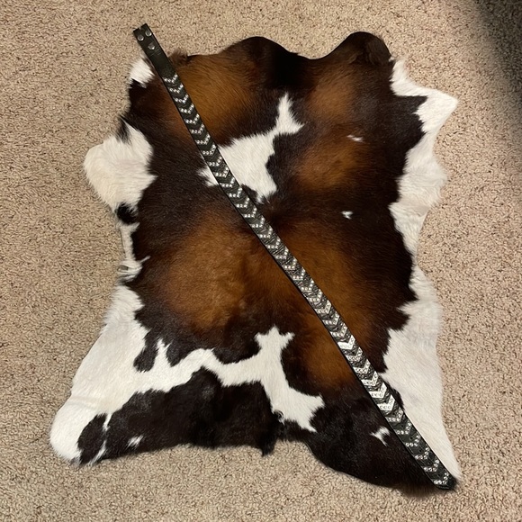 Black and Arrow Western Belt - Picture 3 of 6